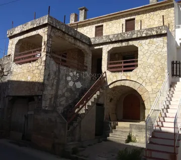 Kamena kuća s okućnicom i konobom – Bašćanska Draga - Krk - cover