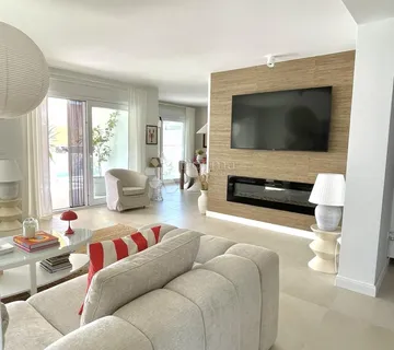 Luksuzna mediteranska vila s pogledom na more - Ražanj, Rogoznica