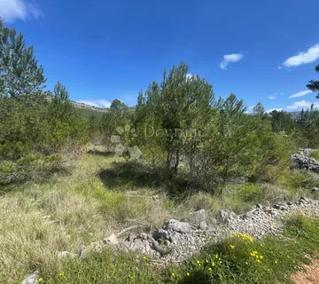Građevinsko zemljište 3.928 m2 Dubrava pokraj Šibenika - Dubrava kod Šibenika, Šibenik