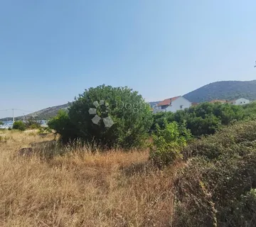 Građevinsko zemljište u Vinišću! Marina - Vinišće, Marina