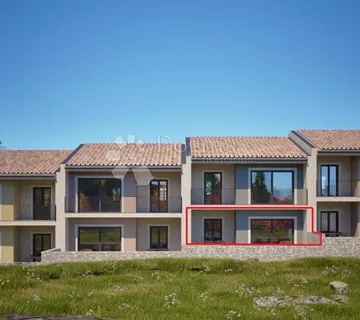 Okolica Rovinja, komforan 2-soban stan u prizemlju s terasom