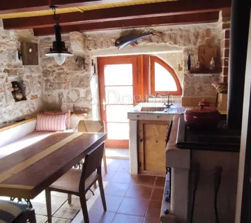 HVAR, GDINJ (Bonkovići) – Kamena idila s pogledom na more - Gdinj, Jelsa