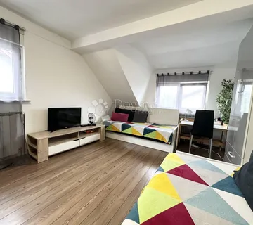 Investicijska prilika - 2 uređena stana u Čulincu ukupno 80m2 - Zagreb
