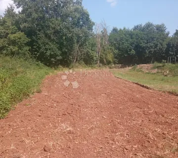 Građevinsko zemljište u okolici Žminja