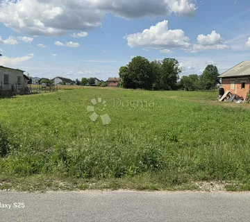 zemljište sa građevinskom dozvolom za 6 stanova - Gornji Stupnik, Stupnik