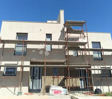 127,5m2,bazen,krovna terasa i blizina mora - Privlaka