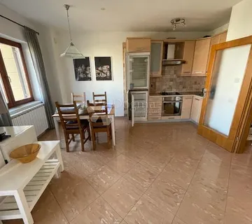 Centar Ičića 46m2 100m DO MORA - Ičići, Opatija