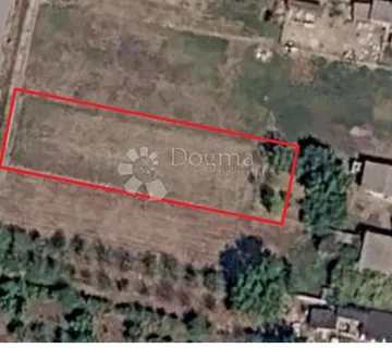 Bizovac – idealna parcela za obiteljski dom!