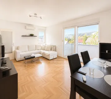 Stan bez ulaganja + parking, balkon i spremište - Zagreb