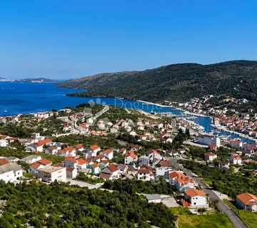 Građevinsko zemljište s pogledom na more, Marina