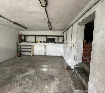 Garaža sa dodatnim prostorom - Rijeka