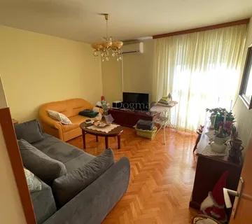 TOP LOKACIJA! DVOSOBAN STAN NA VIDICIMA – POGLED NA MORE - cover