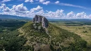 Nestvarno Građevinsko Poljoprivredno Zemljište Zir - Gornja Ploča, Lovinac