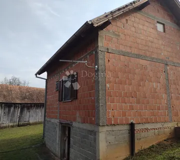 Divan pogled, novouređeno i namješteno - Crevarska Strana, Gvozd