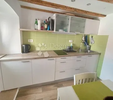 NOVOUREĐENI Apartman Baška stara jezgra - cover