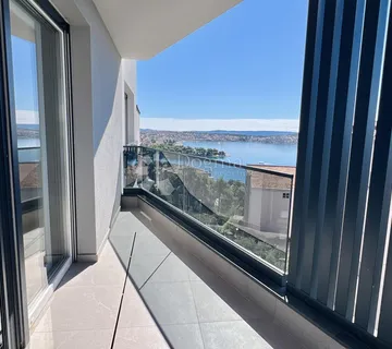 Novogradnja, Penthouse s krovnom terasom, kredit moguć! - Trogir