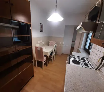 Dva stana u jednom, 50 m2, terasa, parking, Trešnjevka - Zagreb