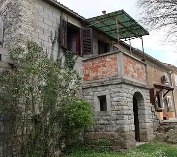 Senzacionalno zemljište od 115 000 m² u Istri - Hum, Buzet