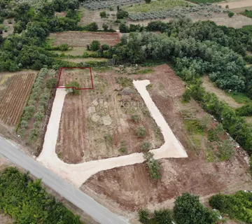 Prekrasno građevinsko zemljište idealno za vilu s bazenom - Brtonigla