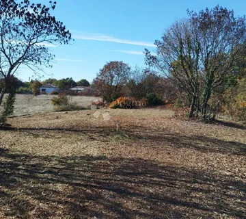 Građevinsko zemljište u okolici Labina - 1222 m2