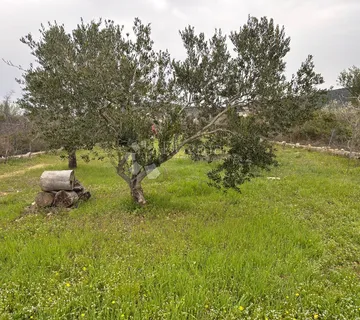 Građevinsko zemljište u Gaćelezima - Gaćelezi, Vodice