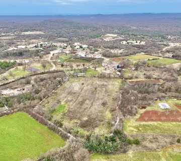Krmed 1000m2, građevinsko zemljište - Krmed, Bale