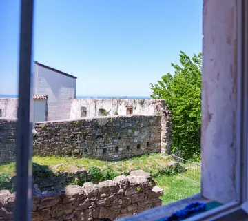 Kuća u starom gradu Buje