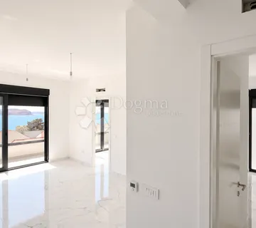 Novogradnja Rtina Stan S Pogledom Na More - Rtina, Ražanac