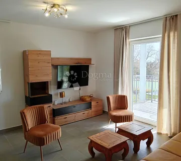 Dvosoban moderno uređen stan - Valtura, Ližnjan