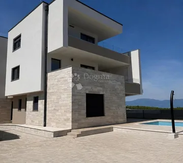 LUKSUZAN APARTMAN 20 m OD MORA – OTOK KRK - cover