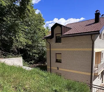 Obiteljska Kuća s Dvorištem | Najbolji Omjer Cijene i Kvalitete - Zagreb