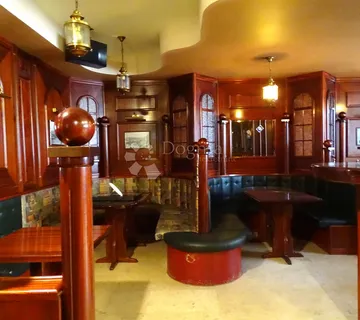 Izvrstan Caffe bar s iznimnom opremom ! - cover