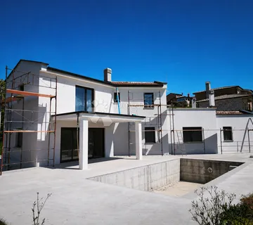 Poreč okolica, atraktivna kuća u izgradnji