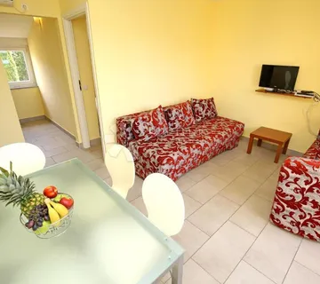 Namješten apartman u Svetom Filipu i Jakovu – odlična prilika za odmor ili turistički najam - cover