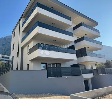 Makarska, novogradnja, prizemlje 84,98m2
