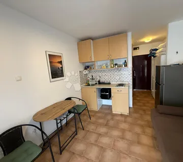 Apartman 80m Do Mora Plaže Ii Kat Javni Parking - Karlobag