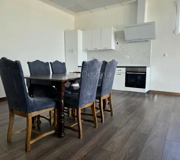 PRODAJA, Stan, NKP 136,38 m², Križ