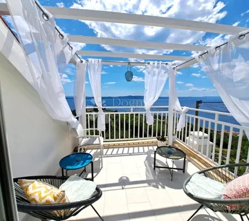 Kuća sa panoramskim pogledom i vrtom - Podgora