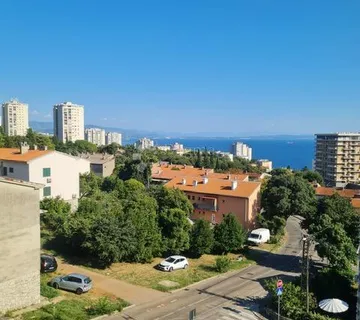 DONJI ZAMET, stan u novogradnji s pogledom na more - Rijeka