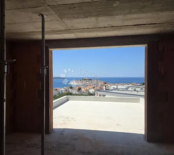 Primošten-Penthouse Sa Čarobnim Pogledom