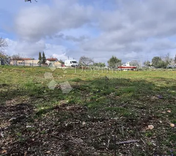 Poljoprivredno zemljište 1,5 km od mora - Šegotići, Marčana