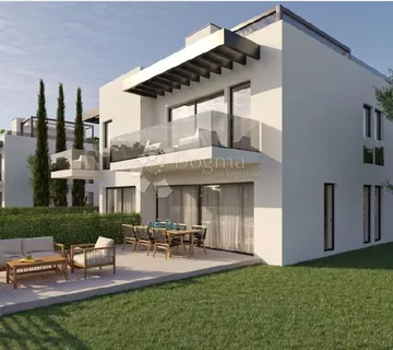 Dvojnica na 350m od mora - Novigrad