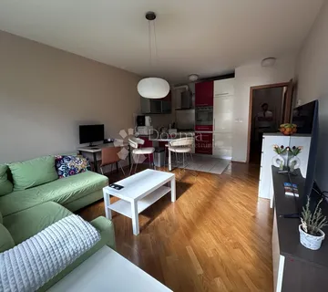 Zagreb, Trešnjevka, prekrasan dvosoban stan 52 m2 + parking