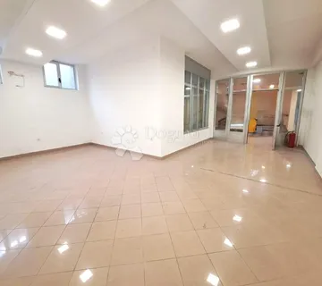 Centar Grada - Top Lokacija Za Razne Djelatnosti! - Labin