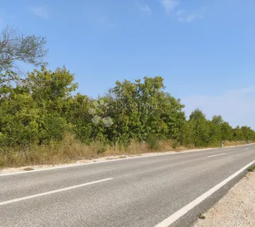 Građevinsko zemljište u Segetu Gornjem – 2.474 m² - Seget Gornji, Seget