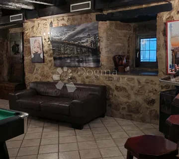 Autohtoni Restoran - Praputnjak, Bakar