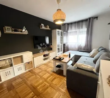 Jadranovo – Prizemni Apartman 250 M Od Mora,novouređen I Namješten - Jadranovo, Crikvenica