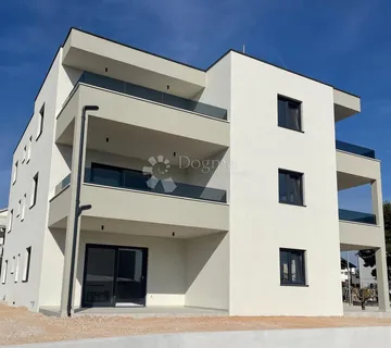 Stan Vodice Novogradnja