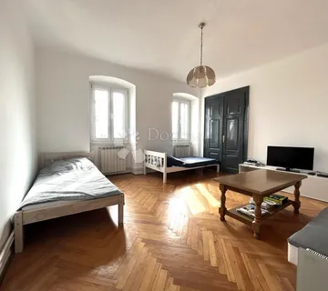 Zamet 63 m² južni stan s velikim potencijalom - Rijeka