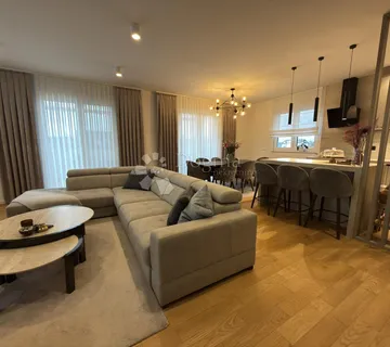 Penthouse Sesvete | 129 m2 | dizajnerski uređen - Sesvete, Zagreb